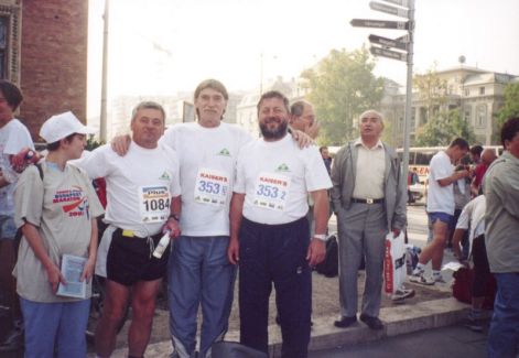 901.15_kisers-plus_maraton_budapest_hosok_tere_neposz_prokai_kovacs.jpg